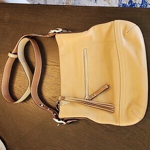 Coach Pebble Leather Tan Soft Purse Shoulder Bag Crossbody